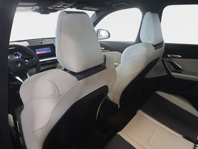 New 2026 Alpine White BMW xDrive28i image 8