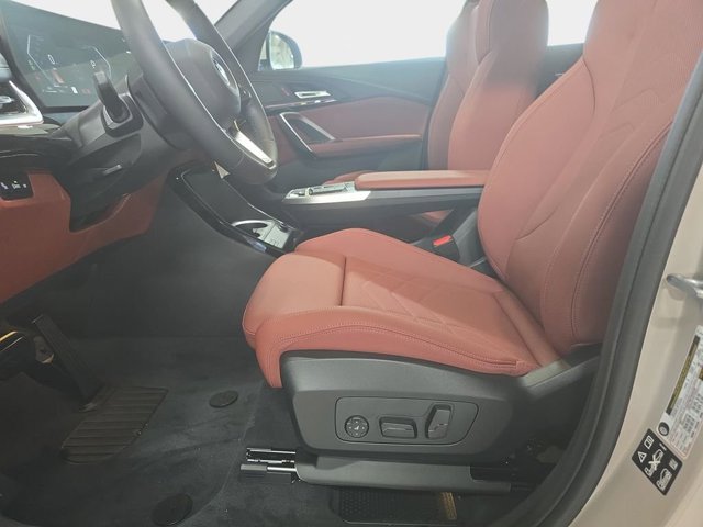 New 2026 Dune Grey Metallic BMW xDrive28i image 15