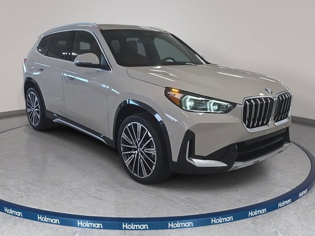 New 2026 Dune Grey Metallic BMW xDrive28i image 3