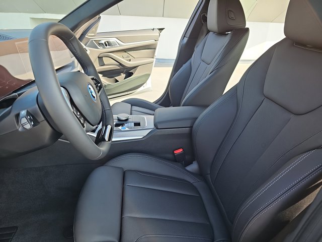2025 BMW i4 eDrive40