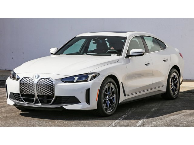 2025 BMW i4 eDrive40