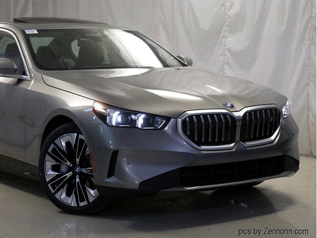 Used 2024 BMW i5 Base with VIN WBY33FK06RCP91620 for sale in Chicago, IL