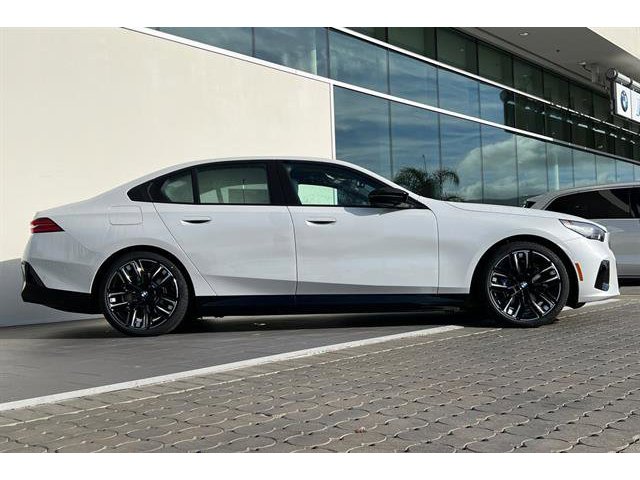 New 2024 BMW i5 M60 New 2024 BMW i5 M60
