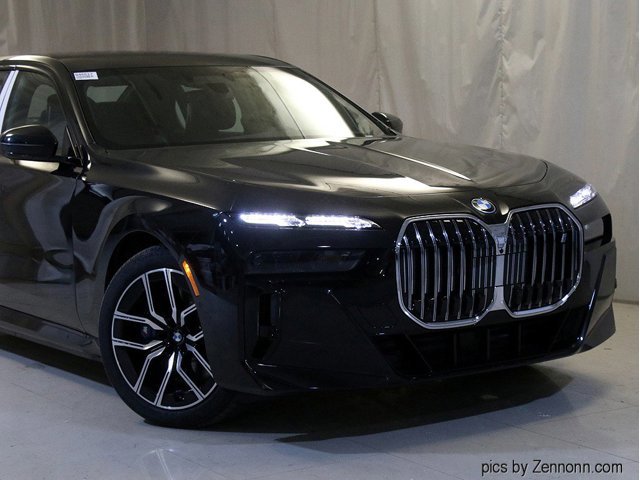 Used 2024 BMW i7 Base with VIN WBY53EJ04RCP86968 for sale in Chicago, IL