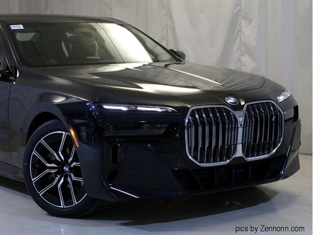 Used 2024 BMW i7 Base with VIN WBY53EJ0XRCP88613 for sale in Chicago, IL