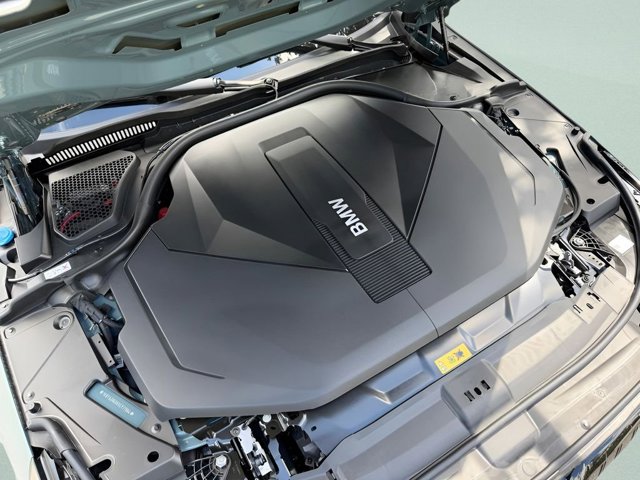 New 2027 Green BMW eDrive40 image 26