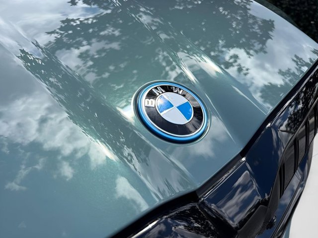New 2027 Green BMW eDrive40 image 27