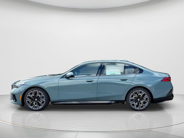 New 2027 Green BMW eDrive40 image 8